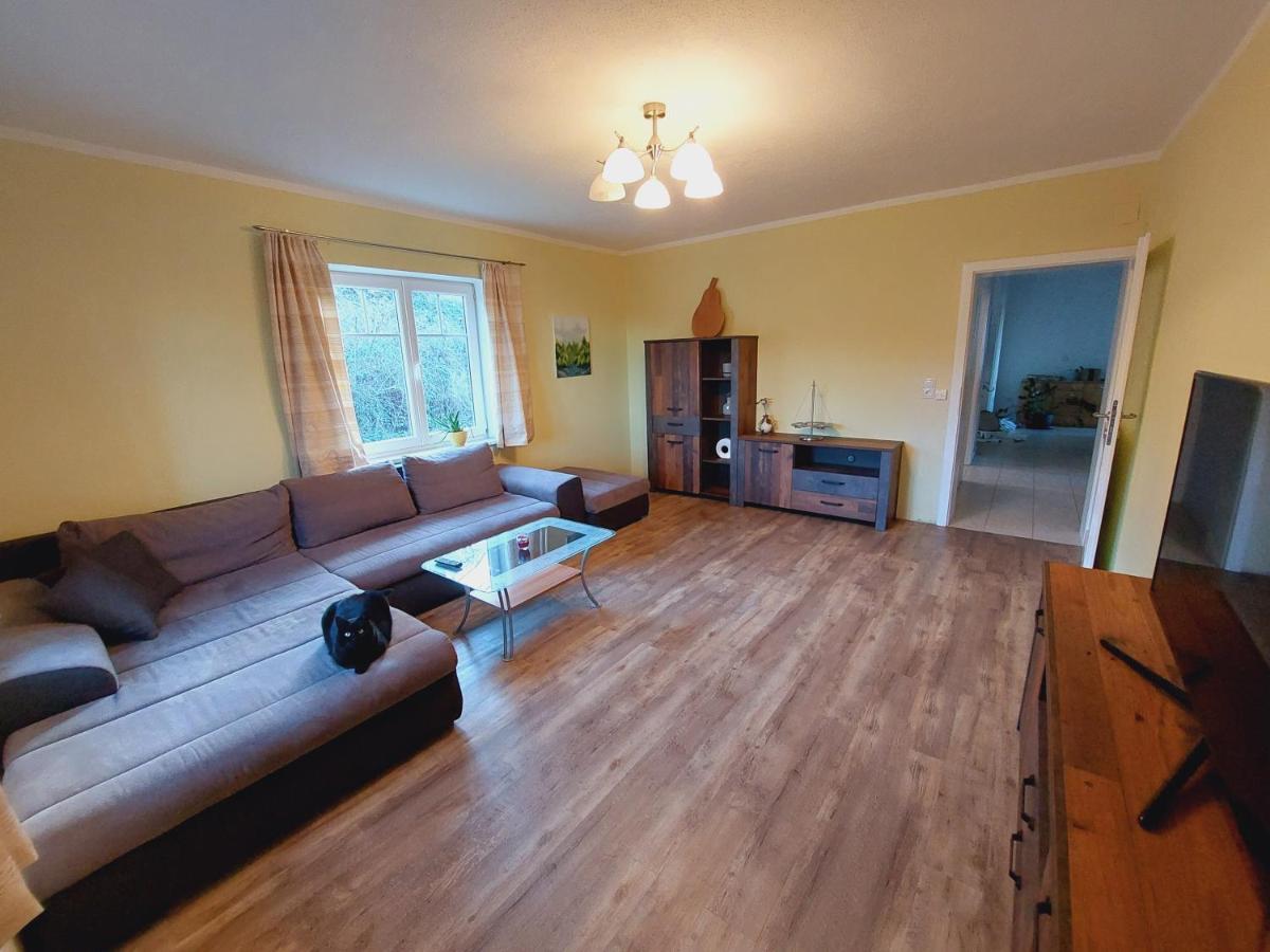 Ferienwohnung Lucy Am Lonitzberg Steinakirchen Am Forst Екстериор снимка